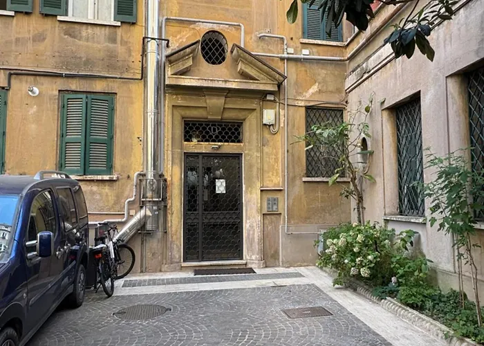 Apartament Loft In Colosseum, Style In The Heart Of Rome!