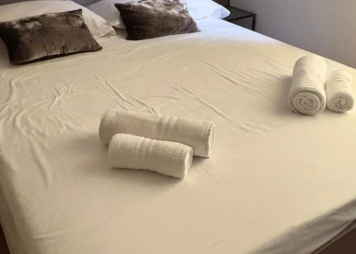 Loft In Colosseum, Style In The Heart Of Rome! Apartament